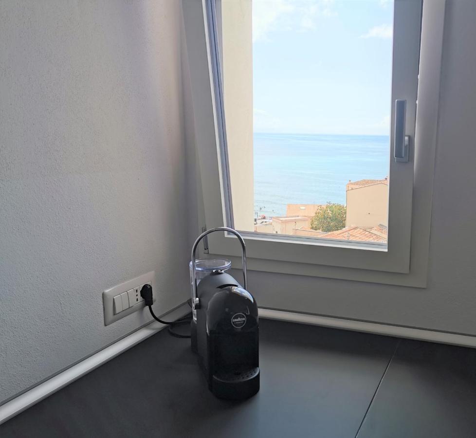 Idda, Vista Mozzafiato E Mare Dentro Casa *