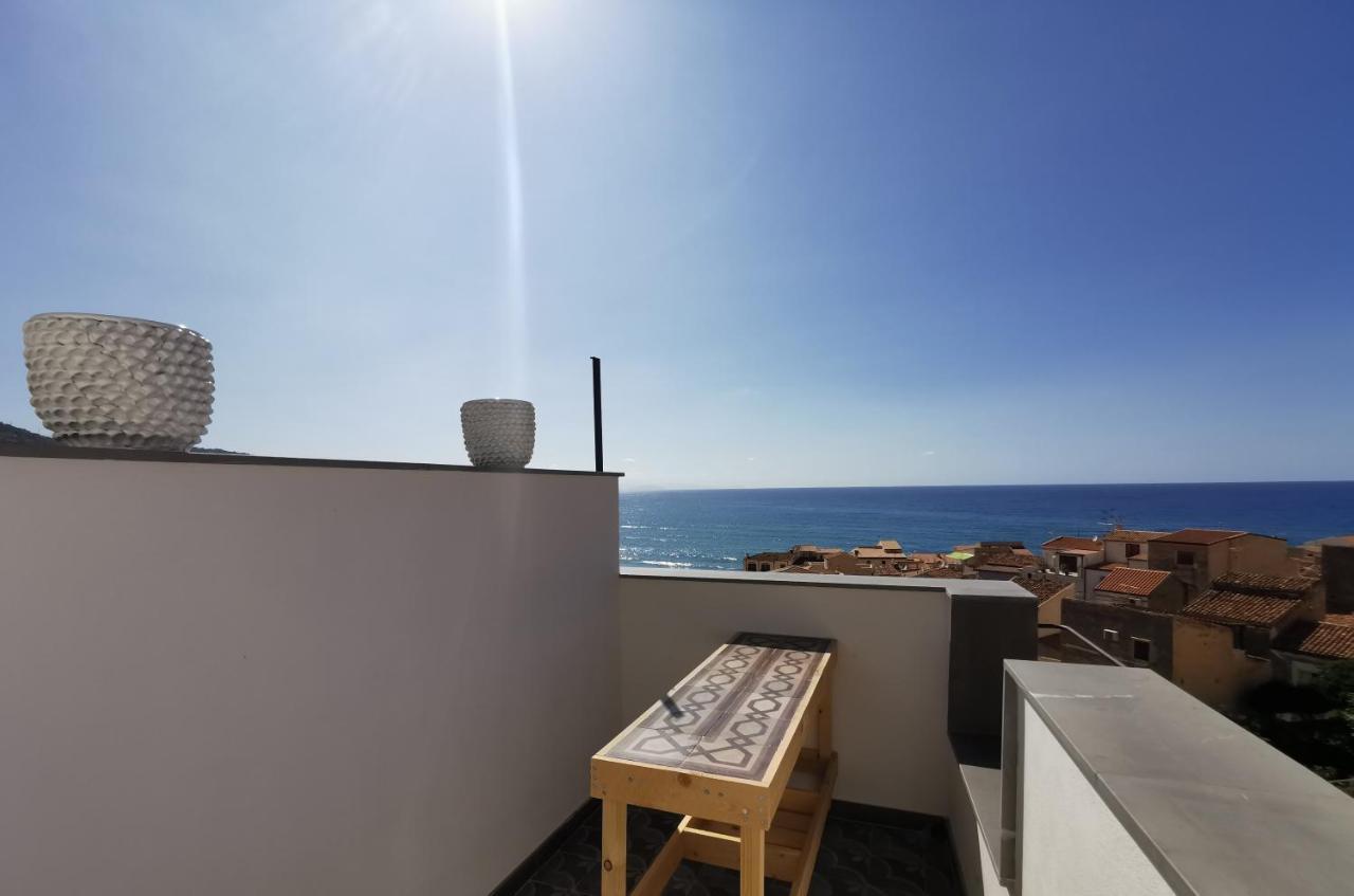 Idda, Vista Mozzafiato E Mare Dentro Casa * Cefalu