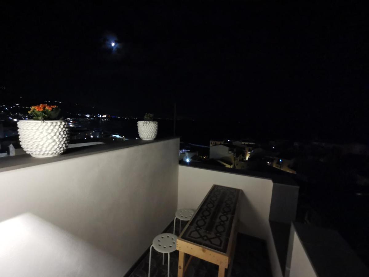 Apartment Idda, Vista Mozzafiato E Mare Dentro Casa