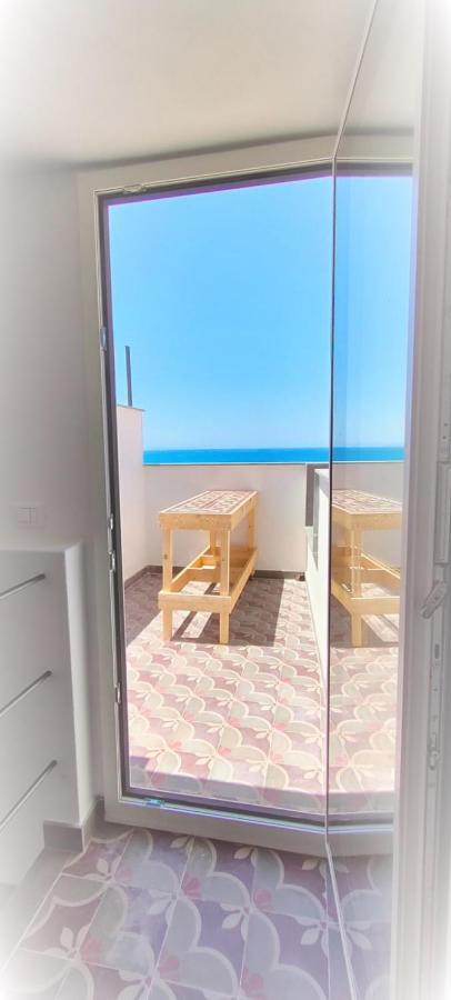 Idda, Vista Mozzafiato E Mare Dentro Casa